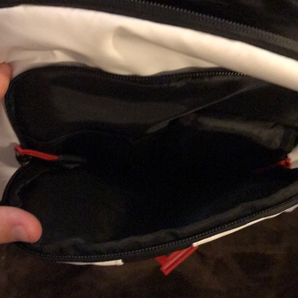 Samsonite white and black backpack - Picture 3 of 4